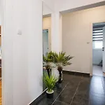 Apartamento L & V Split