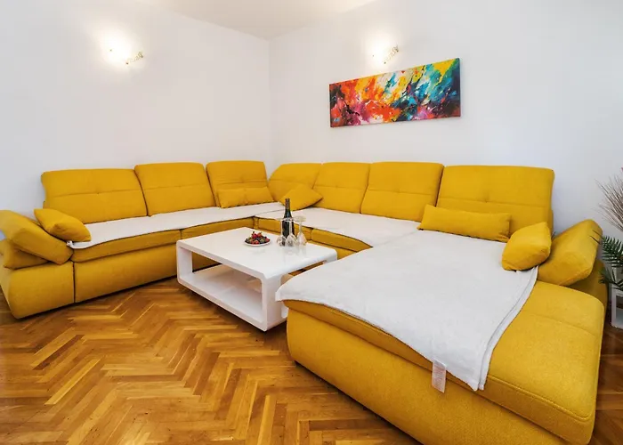 Apartament L & V Split