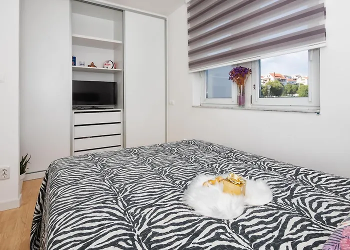 L & V Apartament *